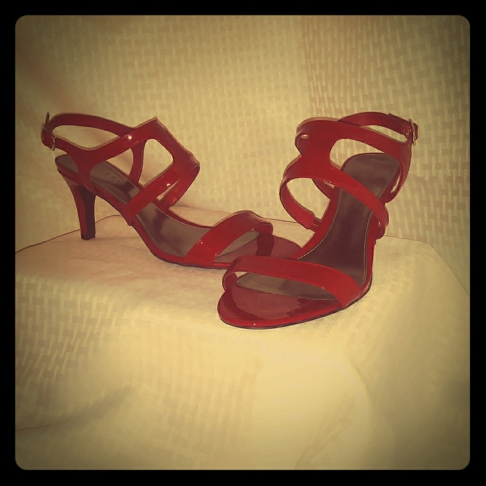 Lauren by. Ralph Lauren